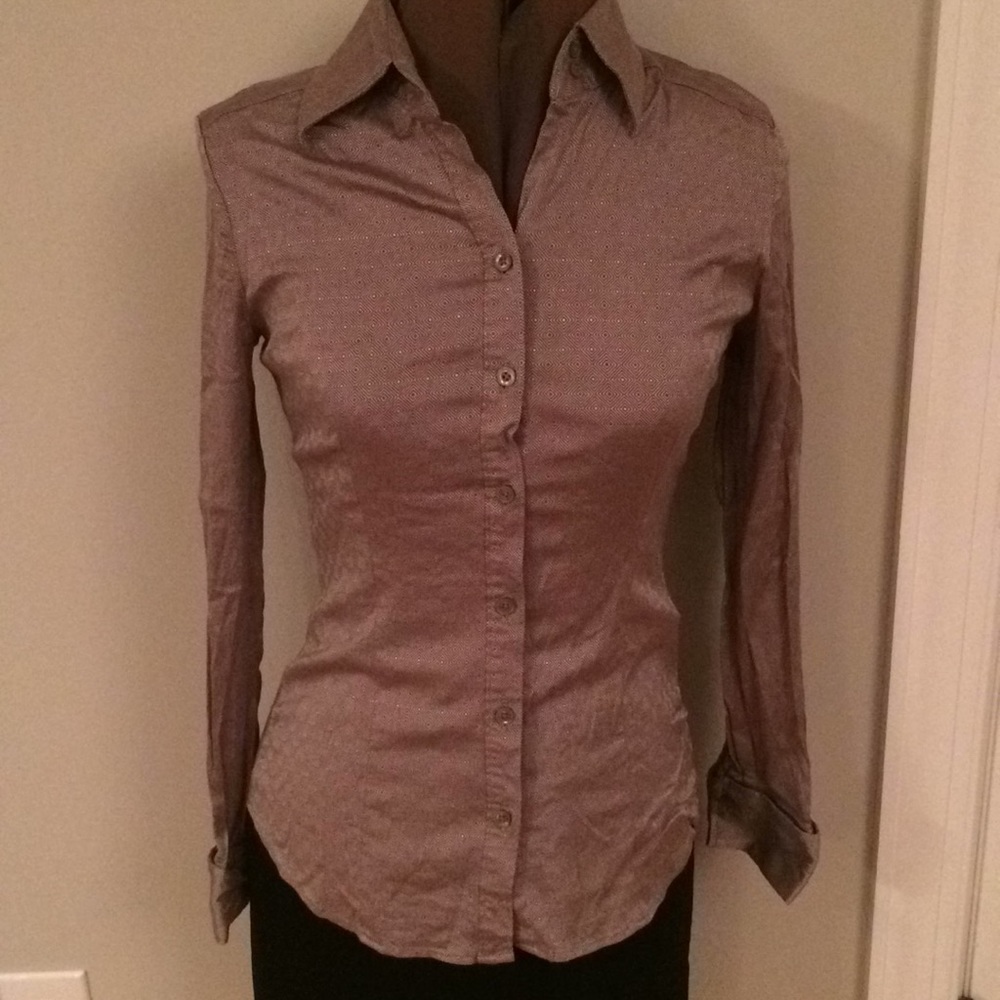 Geometric print blouse size small New York & co